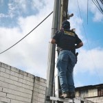 Múltiples cámaras de vigilancia, que fueron instaladas sin autorización en la vía pública, fueron retiradas en Boca del Monte, Villa Nueva.