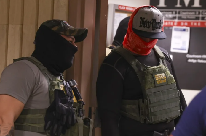 ICE Agentes de ICE detuvieron a dos pastores mexicanos. Foto:, EFE.