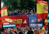 En imágenes: Así celebra la selección de España la conquista del Mundial 2026 La selección de España, luego de aterrizar en Madrid, comenzó su celebración por la conquista del Mundial 2026.