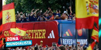 En imágenes: Así celebra la selección de España la conquista del Mundial 2026 La selección de España, luego de aterrizar en Madrid, comenzó su celebración por la conquista del Mundial 2026.