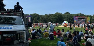 Fanáticos se reúnen en Central Park para ver la final entre Argentina y España Cientos de aficionados se reunieron en Central Park para seguir la final del Mundial entre Argentina y España.