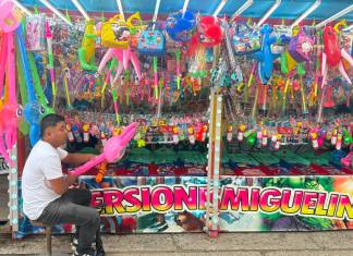 La feria del Cerrito del Carmen abrió sus puertas un año más. Foto La Hora