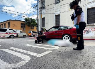 Reconocido mecánico de autos de carreras fallecido tras ataque armado en la zona 1 capitalina. Foto La Hora: Bomberos Voluntarios