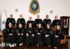 CSJ reconstruye la foto oficial que nunca se tomó: Cifuentes aparece con el medallón presidencial Teódulo Cifuentes posa con el medallón presidencial junto a los otros 11 magistrados de la Corte Suprema de Justicia. La fotografía fue tomada el mismo día en que Estuardo Cárdenas decidió no participar y denunció la división interna del pleno. Foto: Organismo Judicial.