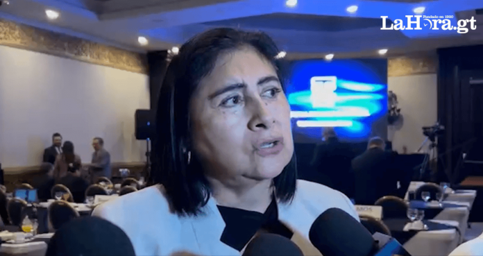 Delia Bac, sancionada en la Lista Engel, se prepara para definir candidato presidencial para 2027