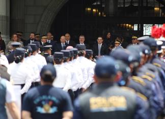 Desfile por aniversario de la PNC