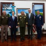 Jefe de la Guardia Nacional de EE. UU. visita Guatemala. Foto La Hora: Embajada de EE.UU.