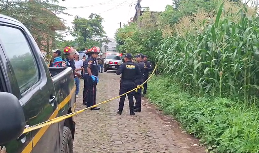 El cuerpo del agente fue localizado en un sembradío de maíz.