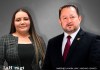 La magistrada Julia Rivera y el rector Walter Mazariegos