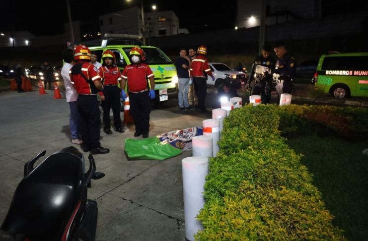 Localizan a hombre fallecido sin señales de violencia en Mixco tras reporte de ataque armado Hombre fallecido localizado en la zona 4 de Mixco. Foto La Hora: CBM
