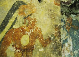 Investigadores en Petén localizaron glifos que apuntan al descubrimiento del primer astrónomo y matemático Maya de Guatemala. Foto La Hora: MCD