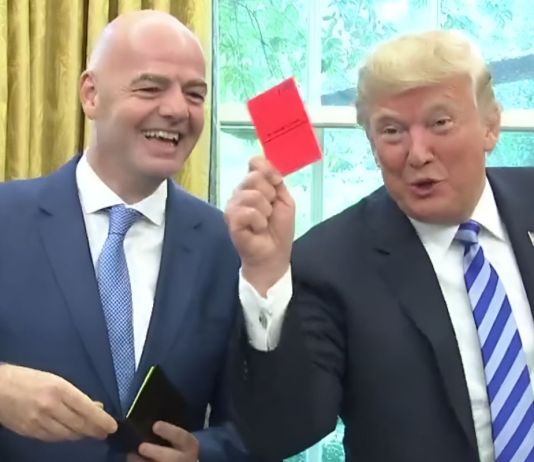 Presidente de la FIFA Gianni Infantino (i), junto al presidente de EE. UU., Donald Trump, en la Casa Blanca. Foto La Hora: CSPAN