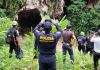 Reportan tres hombres desaparecidos tras ser arrastrados por crecida de río que desemboca en una cueva Labores de búsqueda realizadas en Alta Verapaz por hombres que fueron arrastrados por crecida de río que desemboca en una cueva. Foto La Hora: Asonbomd