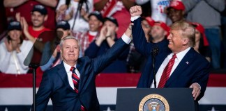 Lindsey Graham (I) y Donald Trump (D)