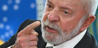 El pulso electoral entre Lula y Flávio Bolsonaro recrudece con el nuevo arancel de Trump Lula da Silva