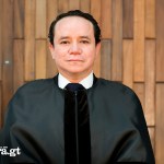 El magistrado Estuardo Cárdenas, integrante del bloque minoritario de la Corte Suprema de Justicia, respondió al comunicado aprobado por 11 de los 13 magistrados del pleno.