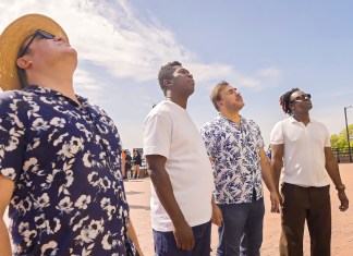 «Y Volveré», lo nuevo de Malacates Trebol Shop y Herencia de Timbiquí con dedicatoria a los migrantes "Y Volveré" destaca la importancia de las raíces culturales incluso cuando se ha migrado. Foto: Malacates Trebol Shop.
