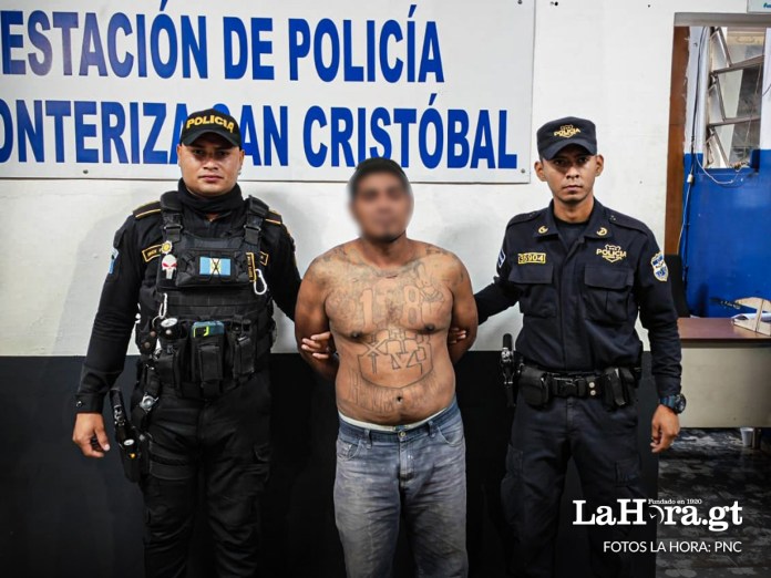 Agentes de la PNC coordinaron con INTERPOL y autoridades salvadoreñas para identificar a un presunto integrante de la pandilla Barrio 18 localizado en Jutiapa.