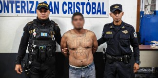 Agentes de la PNC coordinaron con INTERPOL y autoridades salvadoreñas para identificar a un presunto integrante de la pandilla Barrio 18 localizado en Jutiapa.