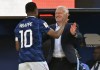 “Nos diste mucho. Deberíamos haberte ofrecido un mejor final, pero fallamos”: La despedida de Mbappé a Deschamps tras una era histórica con Francia Mbappé se despide de Deschamps con un mensaje lleno de agradecimiento y emoción.