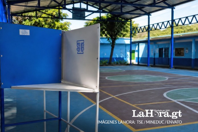 El Tribunal Supremo Electoral (TSE) podría necesitar entre 3,100 y 3,200 escuelas para atender a todo el padrón electoral en las Elecciones de 2027. Foto La Hora: Alejandro Ramírez.