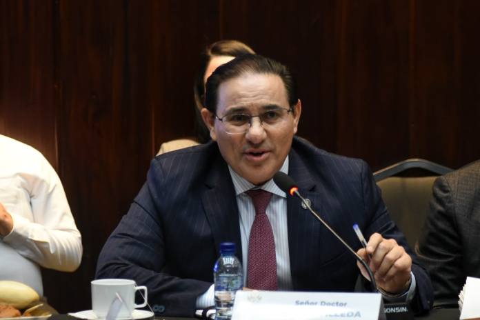 Ministro Marco Villeda citacion - foto jose orozco