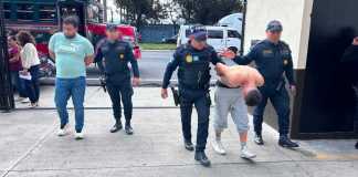 PNC da persecución y captura a responsables de atropellar a policías PNC da persecución y captura a responsables de atropellar a policías