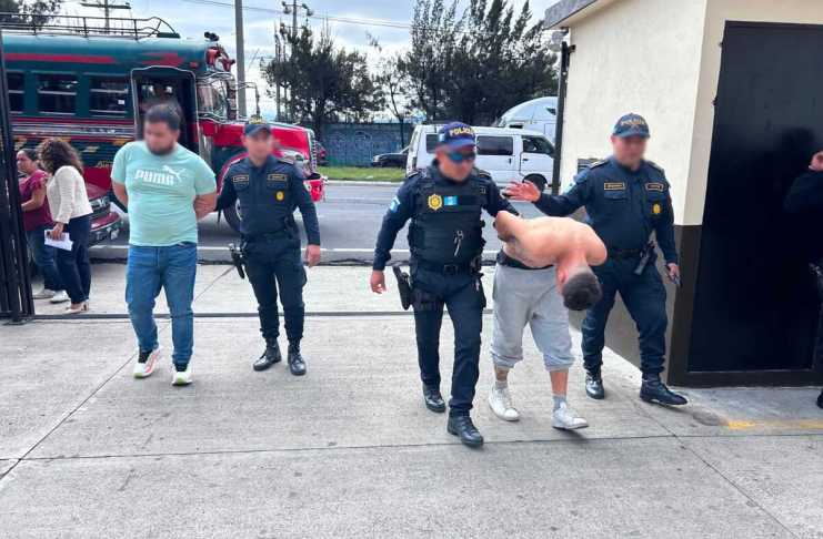 PNC da persecución y captura a responsables de atropellar a policías PNC da persecución y captura a responsables de atropellar a policías