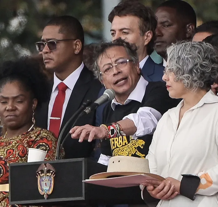 Petro anuncia que presentará pruebas del supuesto fraude en las elecciones presidenciales Gustavo Petro