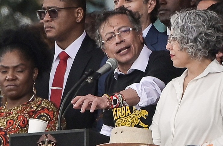 Petro pide una «huelga general e indefinida» si De la Espriella deroga sus reformas Gustavo Petro