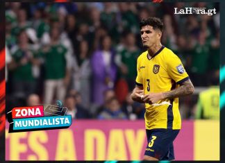 Piero Hincapié salió expulsado del partido entre Ecuador y México luego de taparse la boca mientras discutía con Santiago Giménez.