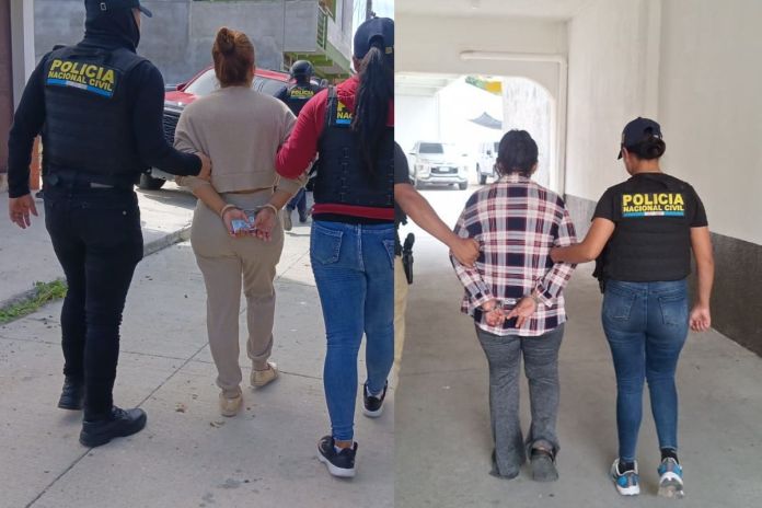 Presuntas secuestradoras capturadas tras allanamiento en Zacapa Presuntas secuestradoras capturadas tras allanamiento en Zacapa. Foto La Hora: PNC