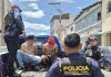 Presuntos motoladores capturados en la zona 7 capitalina. Foto La Hora: PNC