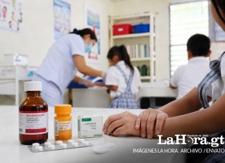 A lo largo de 2026, el Ministerio de Salud Pública y Asistencia Social (MSPAS) y el Ministerio de Educación reportaron más de 360 muertes estudiantiles y alrededor de 380 mil casos de infecciones respiratorias. Foto La Hora: Alejandro Ramírez.