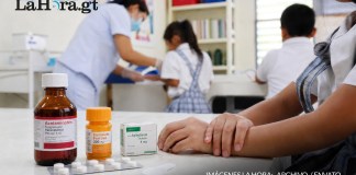 Salud Escolar supera el millón de atenciones tras dejar atrás el cuestionado seguro privado A lo largo de 2026, el Ministerio de Salud Pública y Asistencia Social (MSPAS) y el Ministerio de Educación reportaron más de 360 muertes estudiantiles y alrededor de 380 mil casos de infecciones respiratorias. Foto La Hora: Alejandro Ramírez.