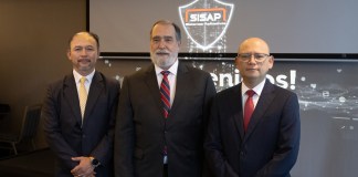 Expertos en ciberseguridad otorgaron información sobre la gobernanza, resiliencia cibernética e impacto económico. Foto: Cortesía SISAP.