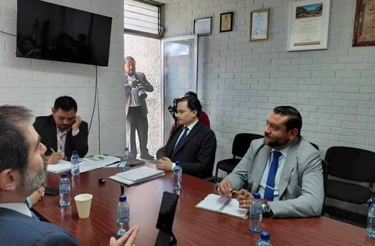 Entre hoy y mañana debe definirse quién manda en la Superintendencia de Competencia Autoridades de la Superintendencia respondieron preguntas a un diputado la semana pasada. Foto La Hora