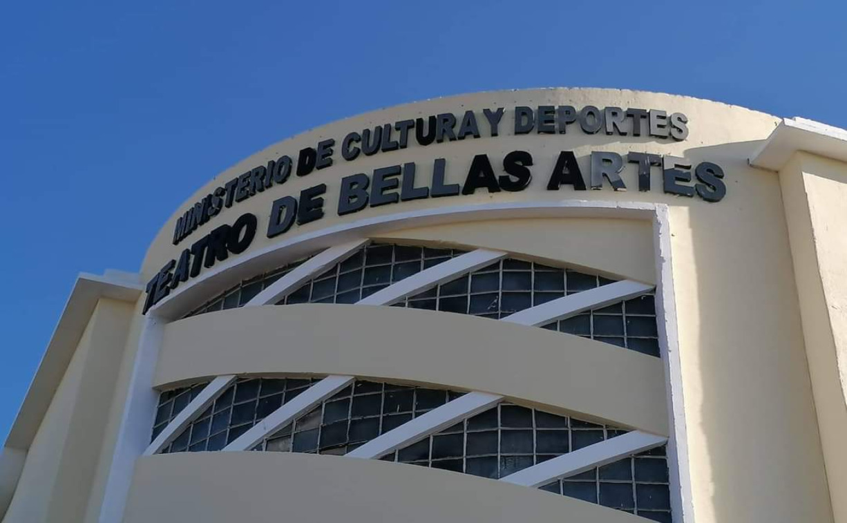 Fachada del Teatro de Bellas Artes. Foto La Hora: Sistema de Información Cultural.