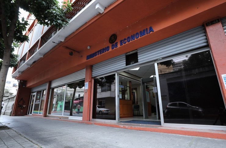 Tras aviso de EE. UU. de sancionar a países con trabajo forzoso, Guatemala firma acuerdo