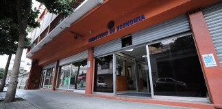 Tras aviso de EE. UU. de sancionar a países que no eliminan trabajo forzoso, Guatemala firma acuerdo Tras aviso de EE. UU. de sancionar a países con trabajo forzoso, Guatemala firma acuerdo