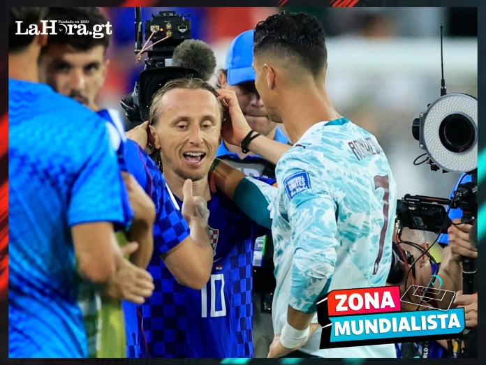 VAR 2 julio El plato fuerte de hoy estaba reservado para Croacia y Portugal, donde el VAR y los fueras de juego milimétricos le pusieron una dosis extra de picante y angustia al duelo más esperado del día. Foto La Hora: EFE