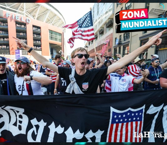 La fórmula del espectáculo por ahora no alcanza: En la cancha manda el fútbol, no el soccer. Foto La Hora: EFE