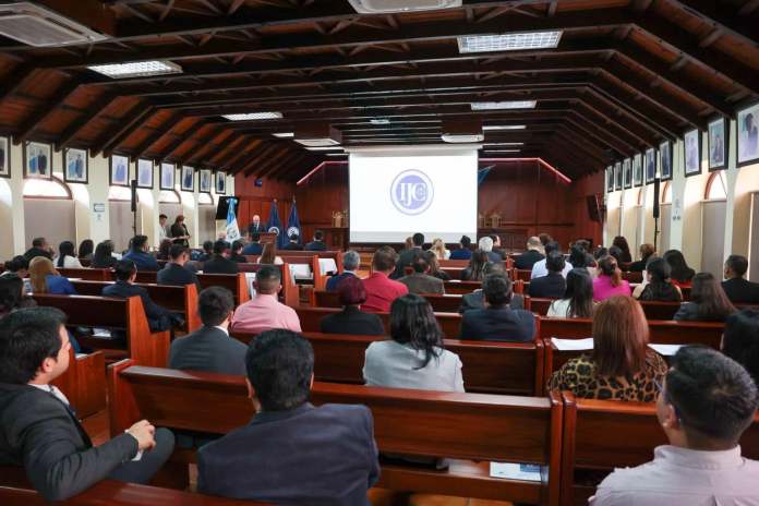 La Corte de Constitucionalidad realizó durante el período 2021-2026 diversas actividades institucionales, algunas de las cuales generaron gastos de alimentación registrados en Guatecompras.