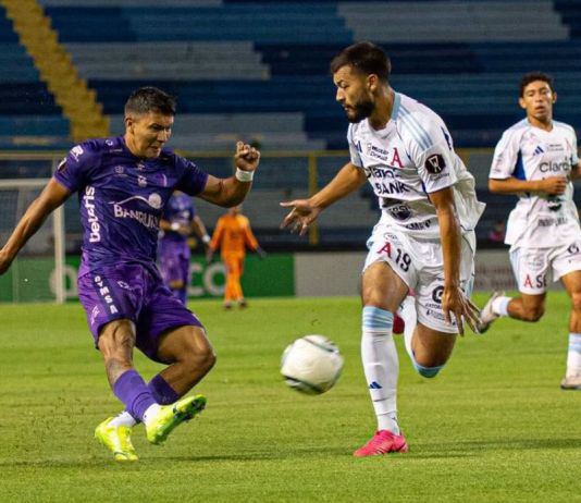 Alianza derrota 2-1 a Antigua GFC en la jornada inaugural de la Copa Centroamericana Antigua GFC