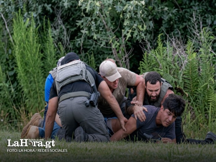 arresto guatemalteco virginia - la hora Las imágenes muestran el momento en que el guatemalteco es golpeado