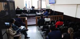 MP busca que juzgado ligue a proceso a otros seis implicados en caso Asalto al Ministerio de Salud El Juzgado de Mayor Riesgo D lleva acabo la audiencia de primera declaración contra seis implicados más en el caso Asalto al Ministerio de Salud. Foto La Hora: Daniel Ramírez