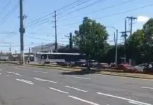 Protestas de taxistas por alza de combustibles se extiende a la Atanasio Tzul El rechazo al incremento al precio de los combustibles continúa. Taxistas han bloqueado la Atanasio Tzul como rechazo al incremento.