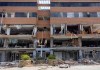¿Por qué hubo saqueos después de los terremotos de Venezuela? La entrada en escena de la paradoja del caos Edificio destruido por los terremotos en el municipio Catia La Mar, del estado La Guaira, Venezuela. Foto: EFE.