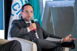 Estuardo Gamalero, director de la Junta Directiva de Bantrab. Foto: cortesía Bantrab.