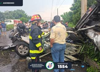 Bomberos Municipales Departamentales informaron sobre un accidente de tránsito en la ruta que conduce hacia Siquinalá.